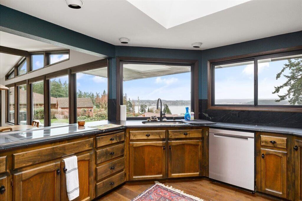 Photo of Kitchen in Oak Harbor