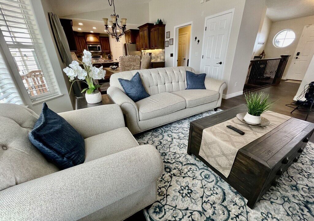 Photo of Livingroom in Ammon