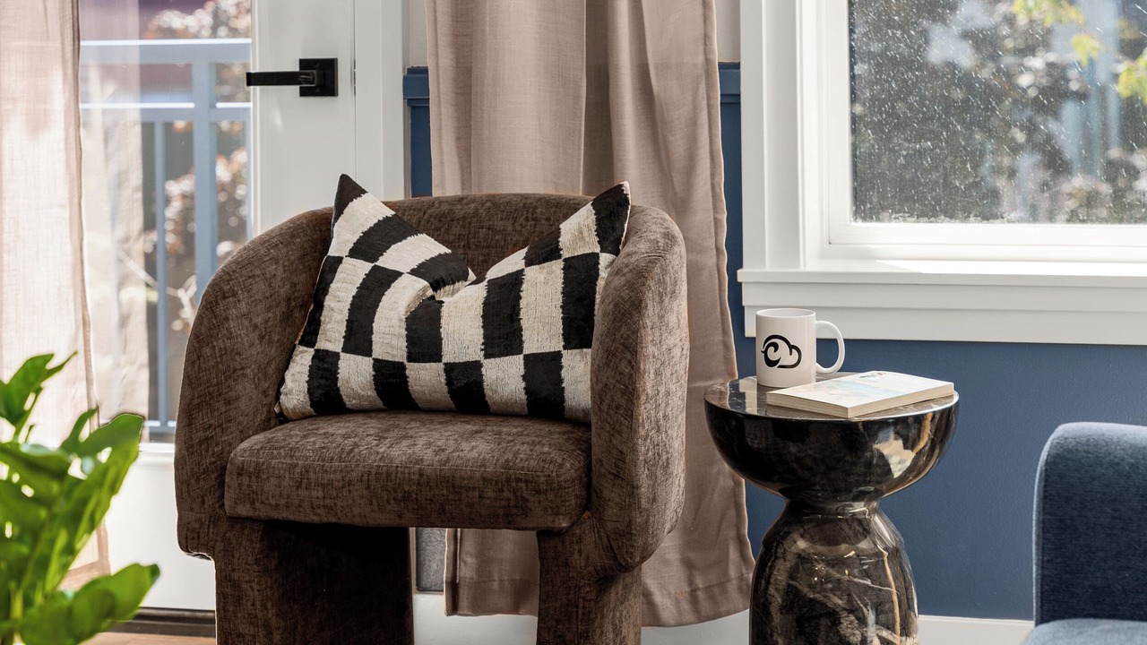 Photo of Livingroom in Belltown