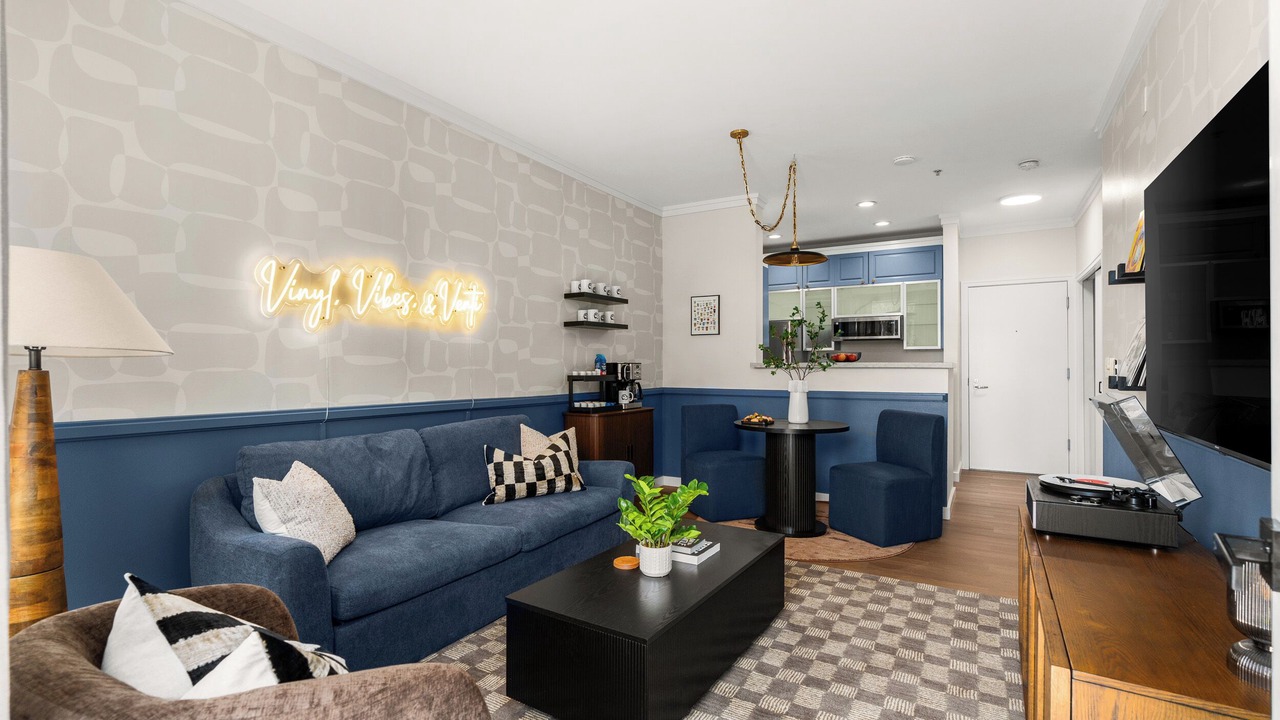 Photo of Livingroom in Belltown