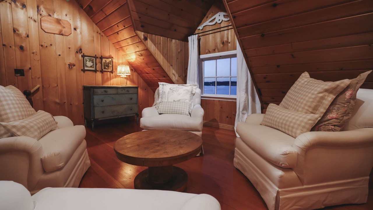 Photo of Livingroom in Coupeville