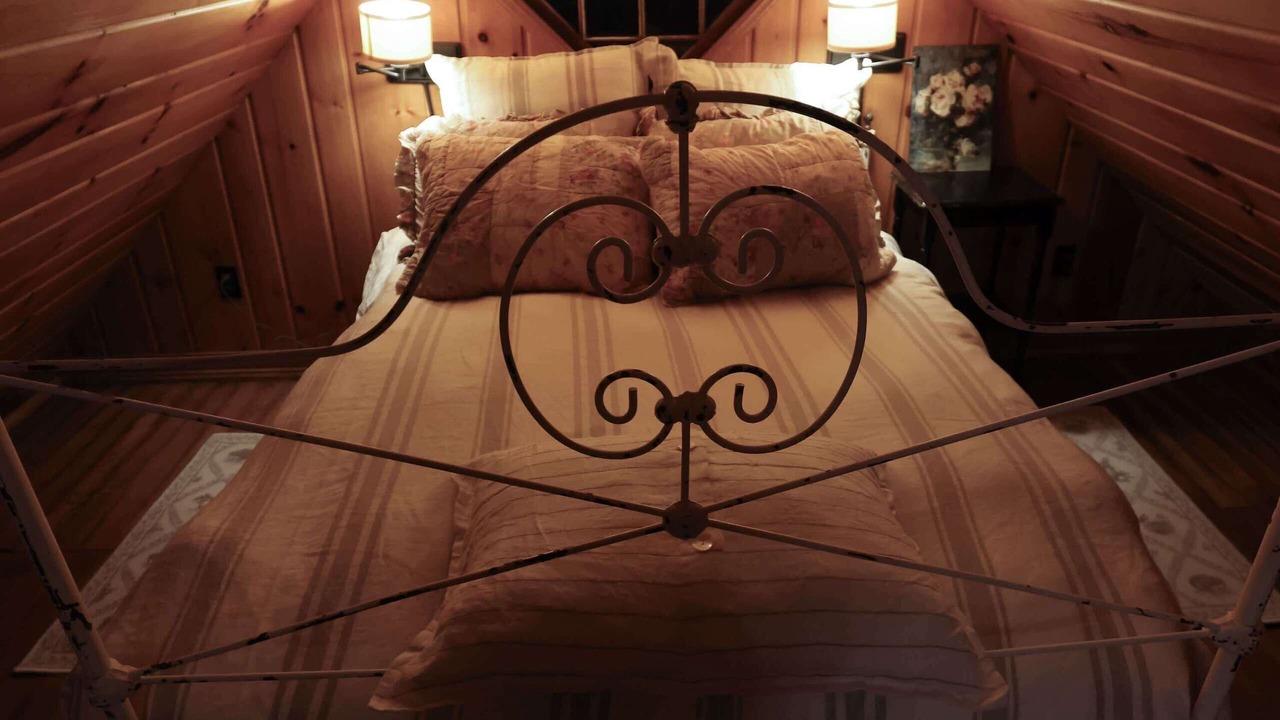 Photo of Bedroom in Coupeville