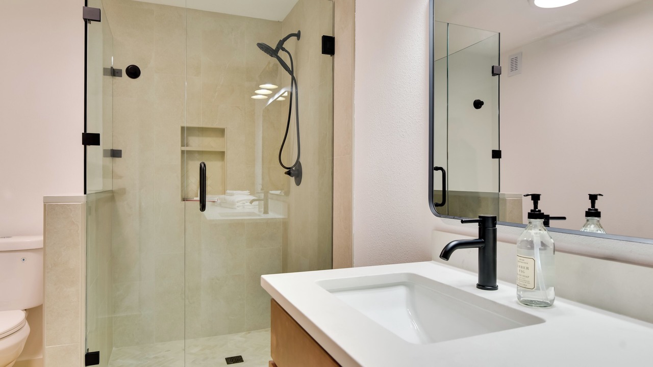 Photo of Bathroom in West Haven-Sylvan