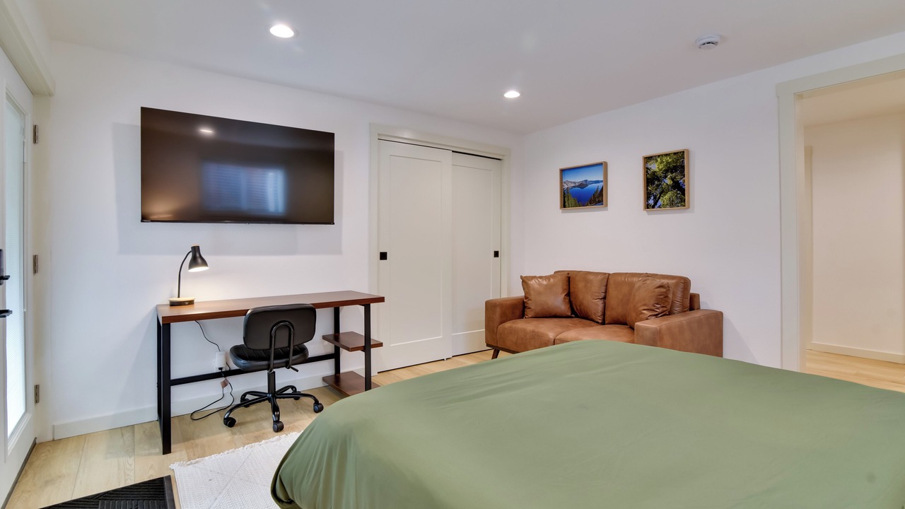 Photo of Bedroom in West Haven-Sylvan