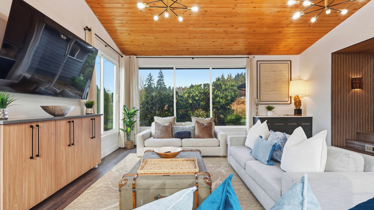 Photo of Livingroom in Woodinville