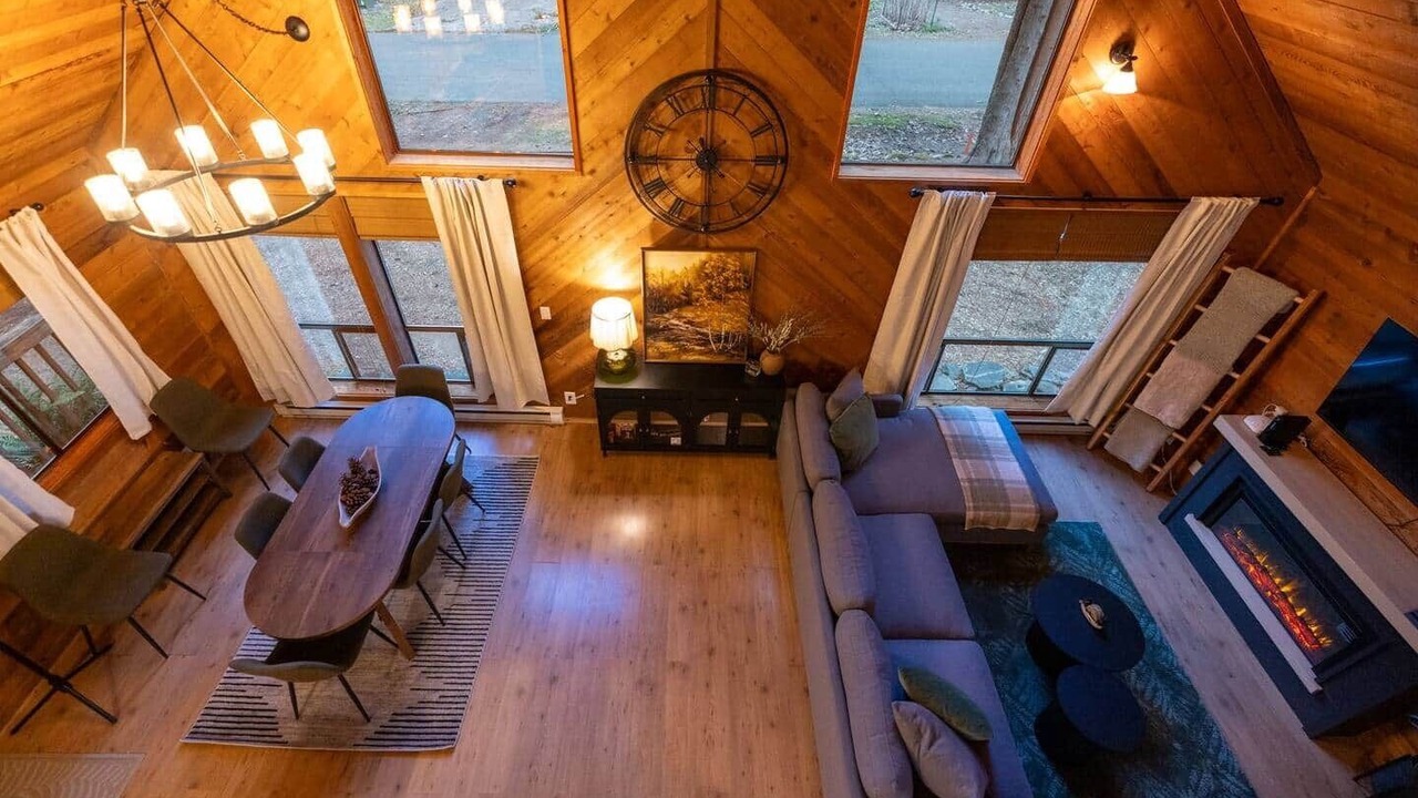Photo of Livingroom in Mount Hood Village
