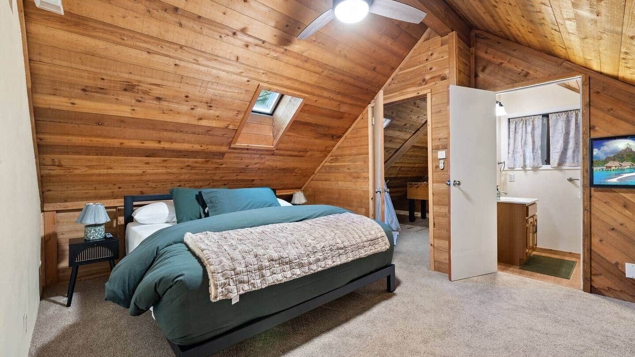 Photo of Bedroom in Mount Hood Village