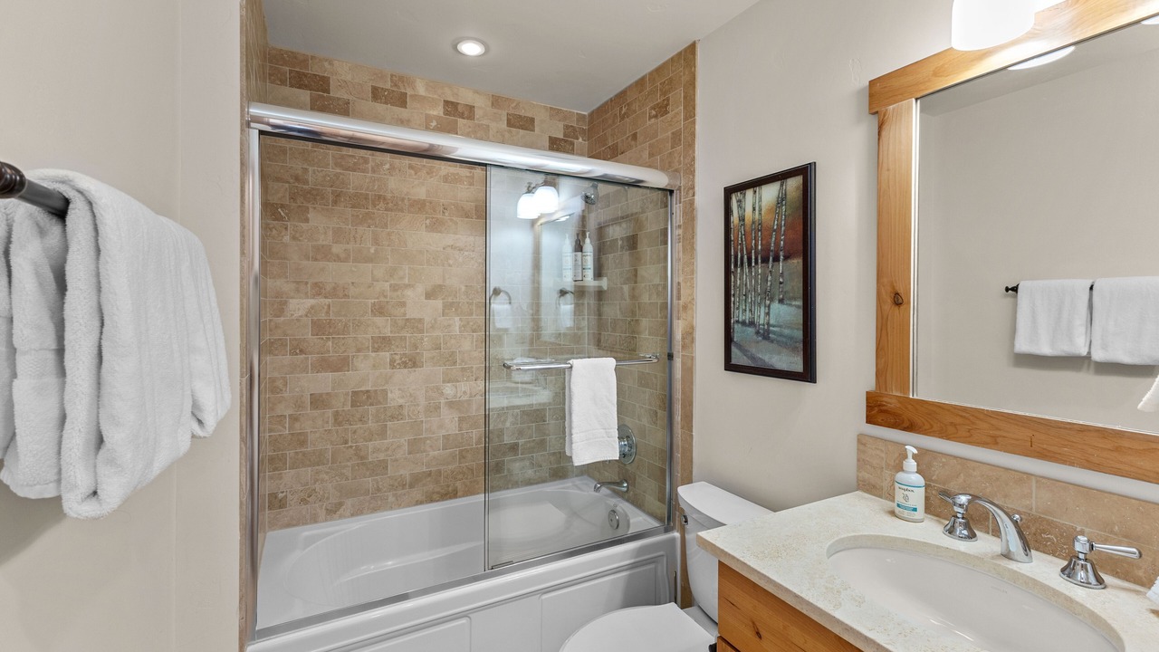Photo of Bathroom in Elkhorn Village
