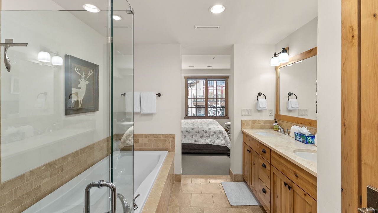 Photo of Bathroom in Elkhorn Village