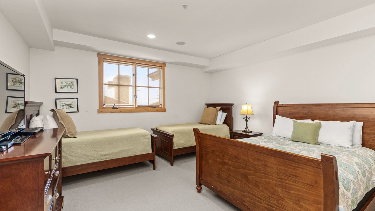 Photo of Bedroom in Elkhorn Village
