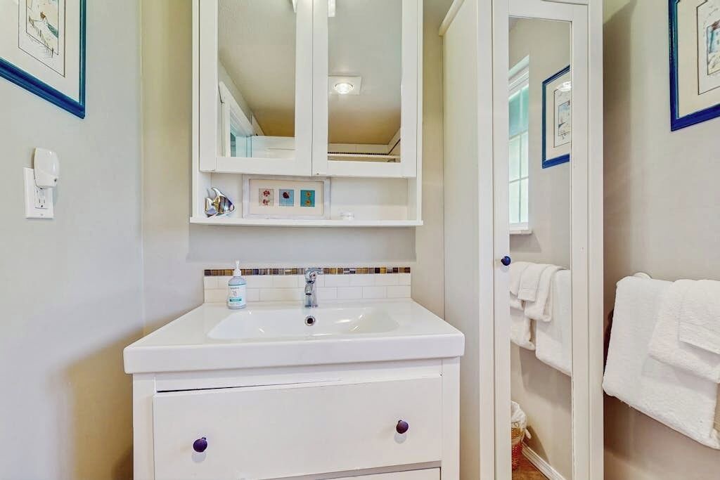 Photo of Bathroom in Oyehut-Hogans Corner