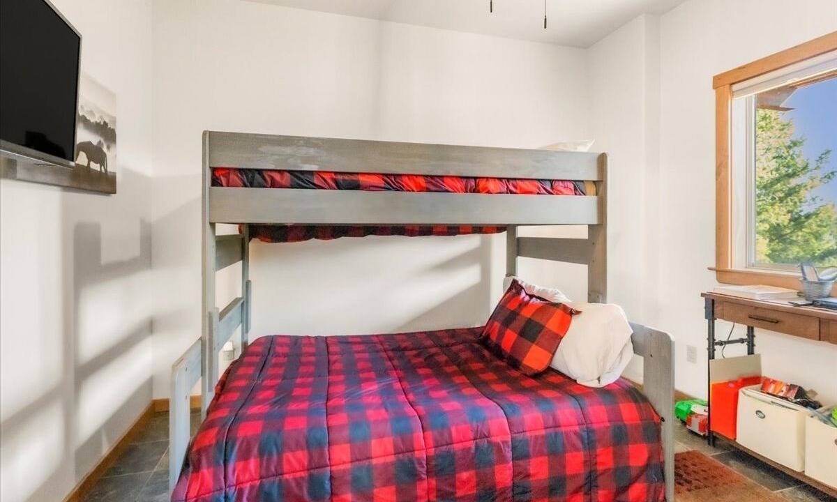 Photo of Bedroom in Rexford