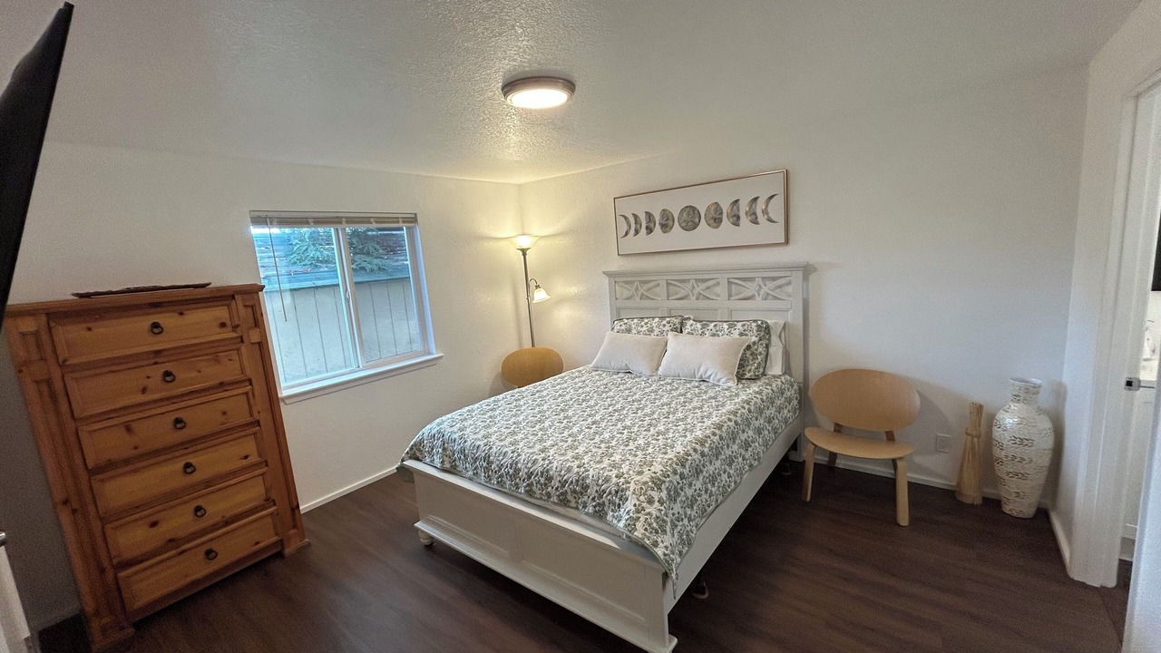 Photo of Bedroom in Grants Pass