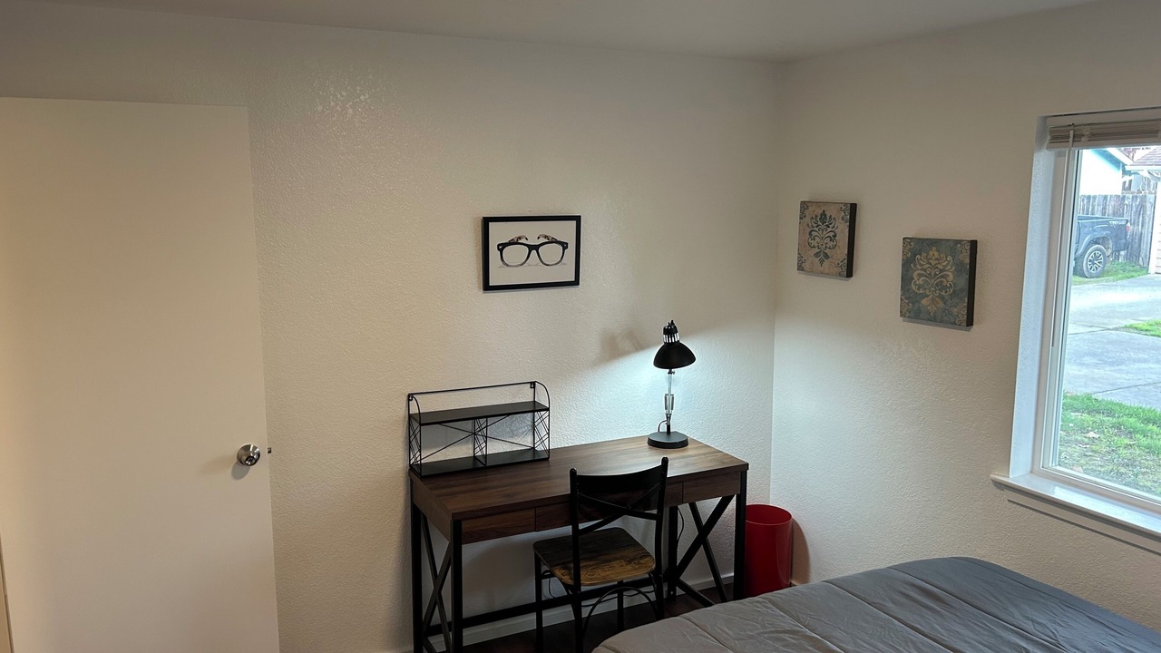 Photo of Bedroom in Grants Pass