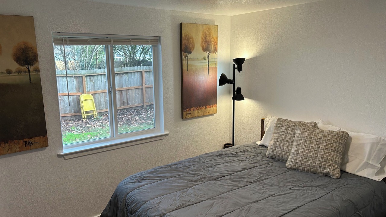 Photo of Bedroom in Grants Pass