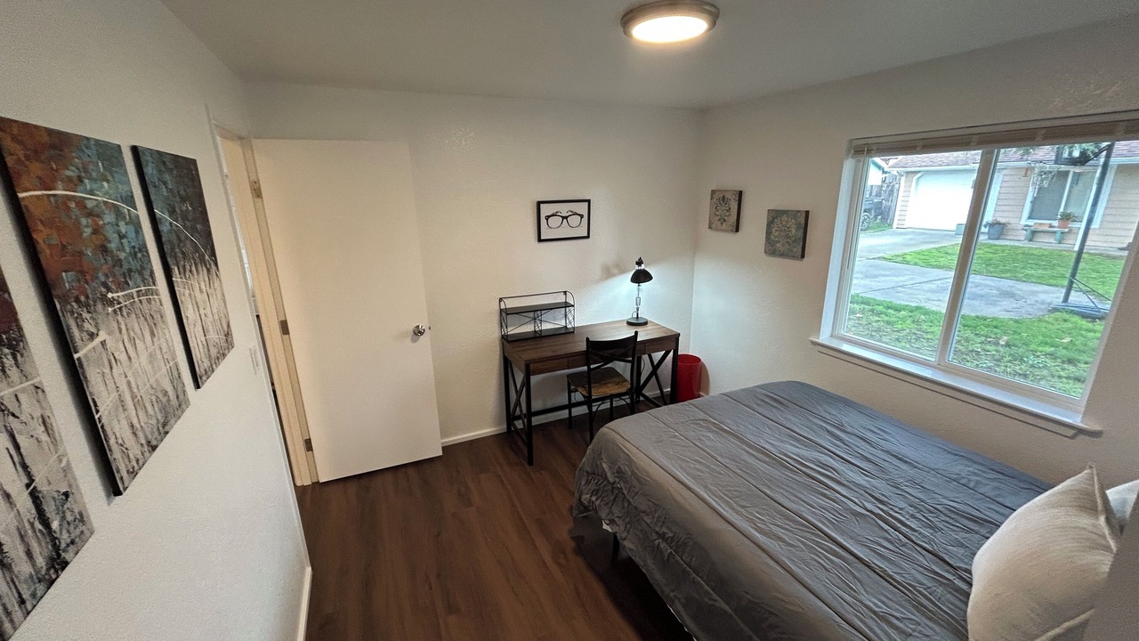 Photo of Bedroom in Grants Pass