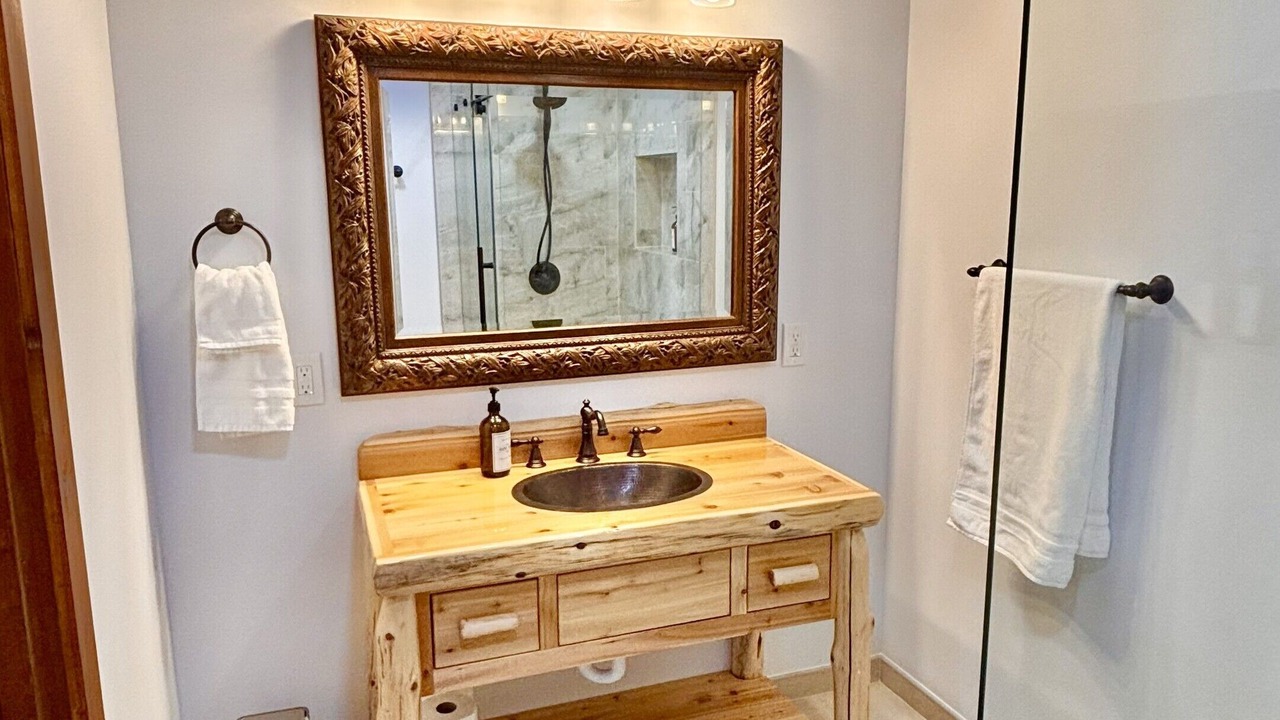 Photo of Bathroom in Carnation