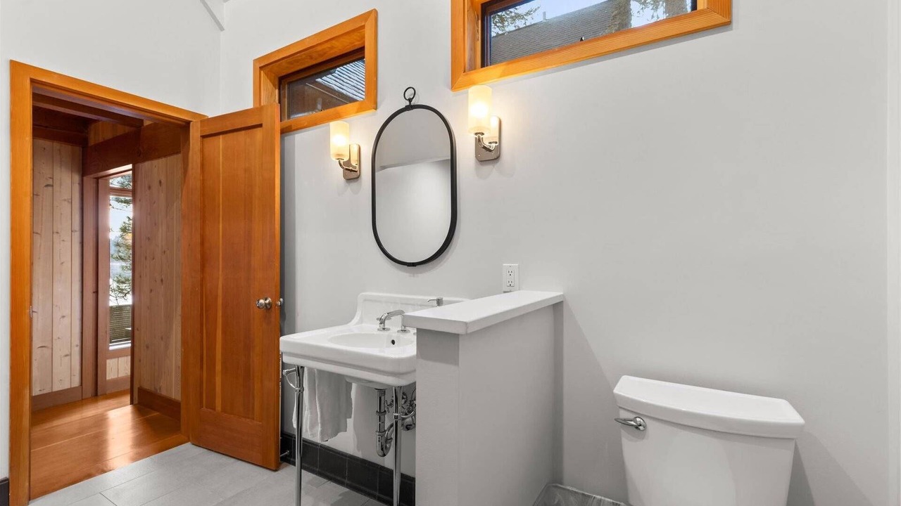 Photo of Bathroom in Hayden Lake