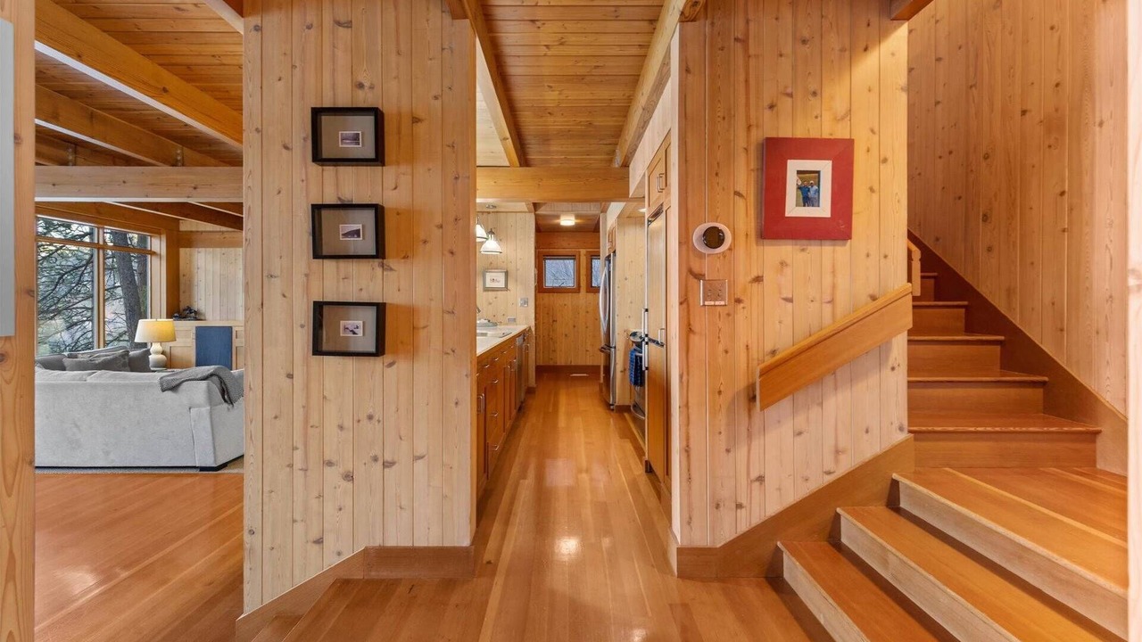 Photo of Bedroom in Hayden Lake