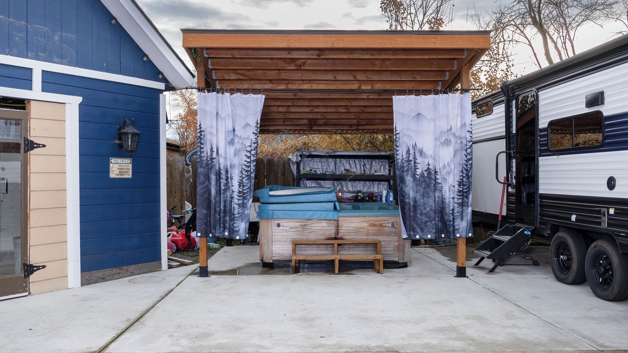 Photo of Outdoor in Medford