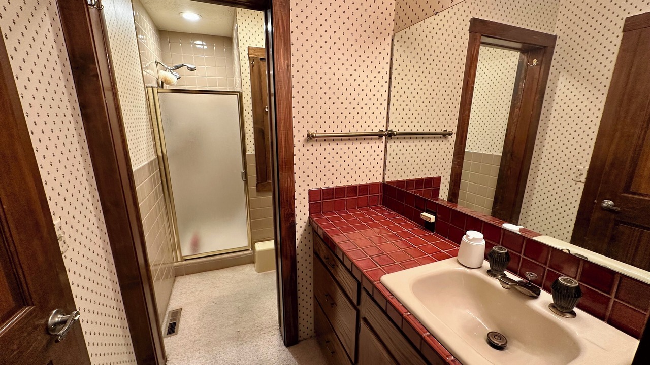 Photo of Bathroom in Elkhorn Village