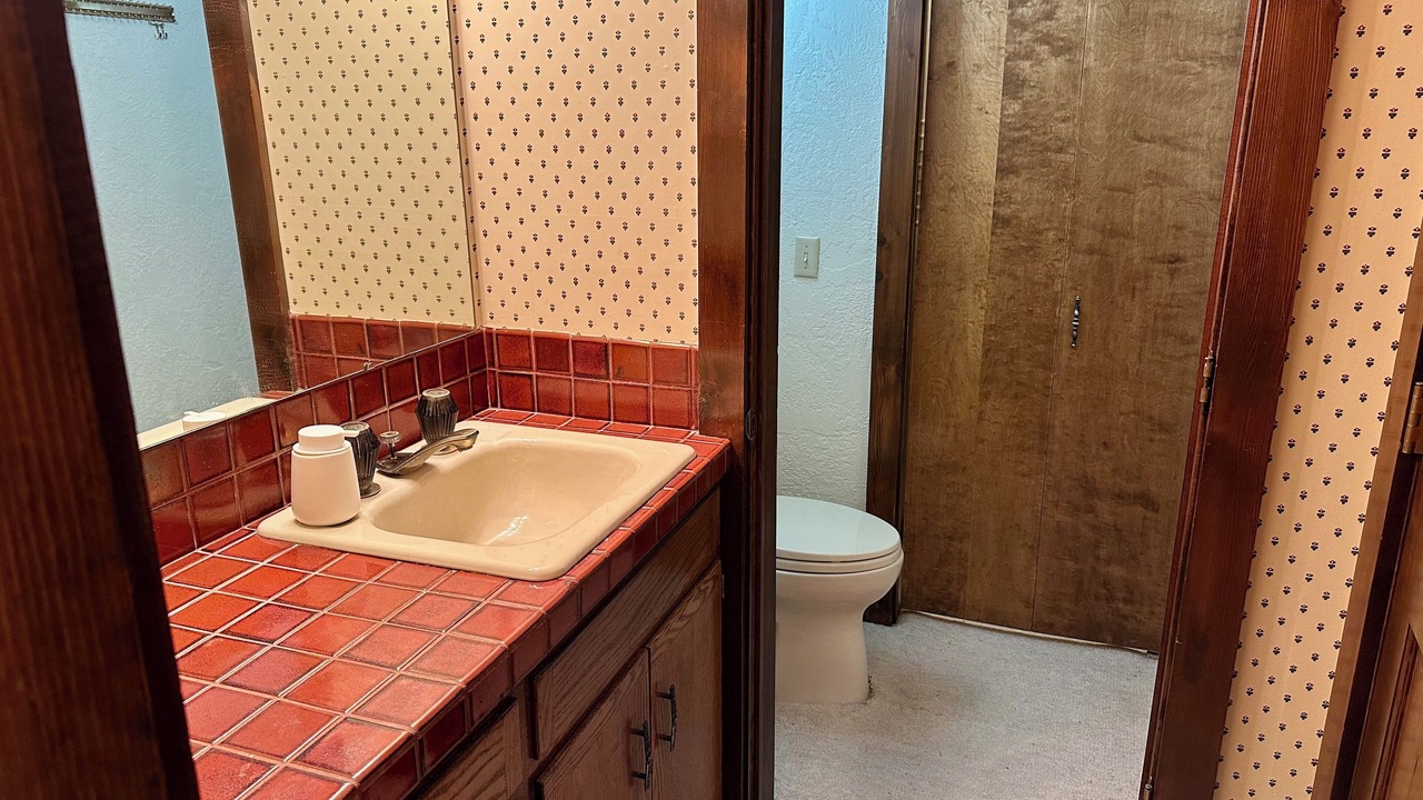 Photo of Bathroom in Elkhorn Village