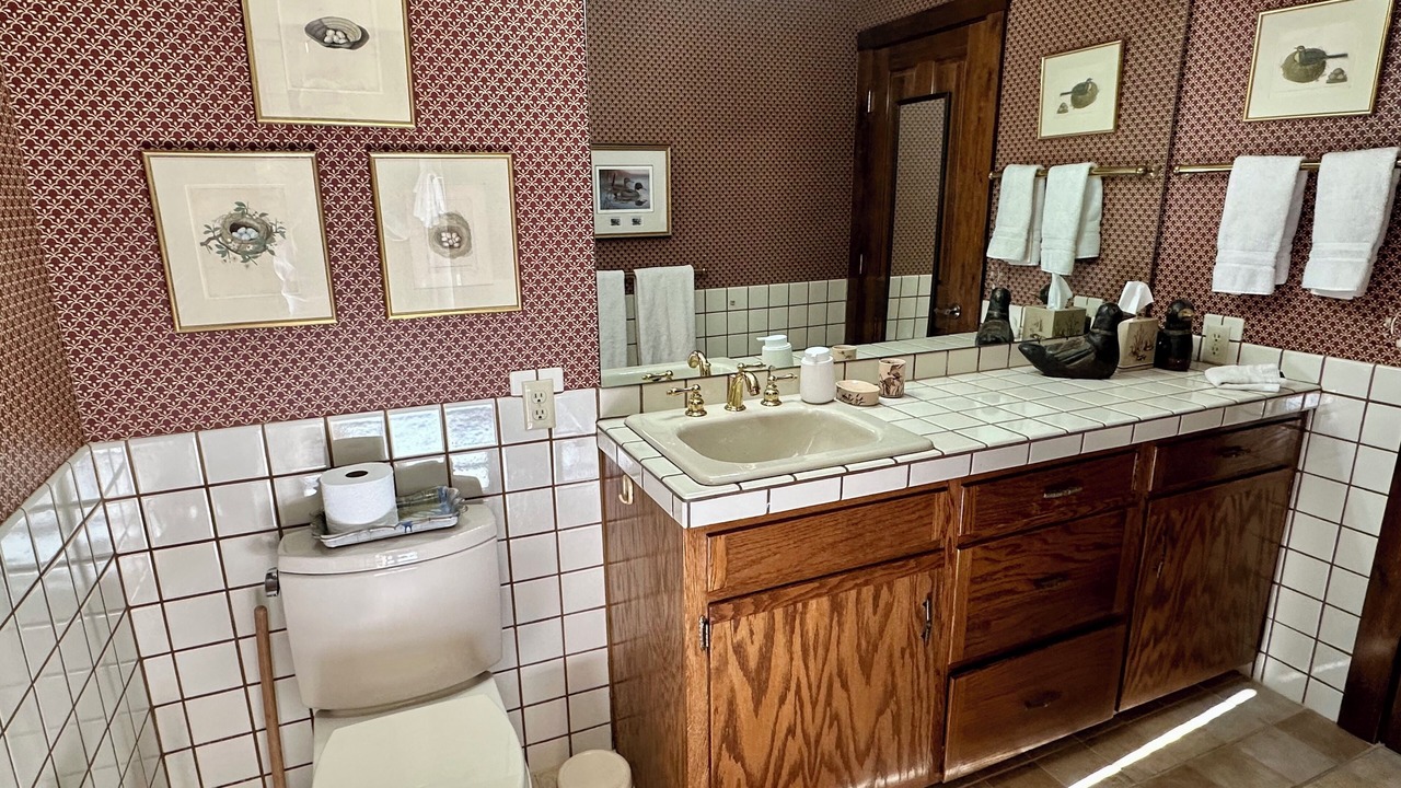 Photo of Bathroom in Elkhorn Village