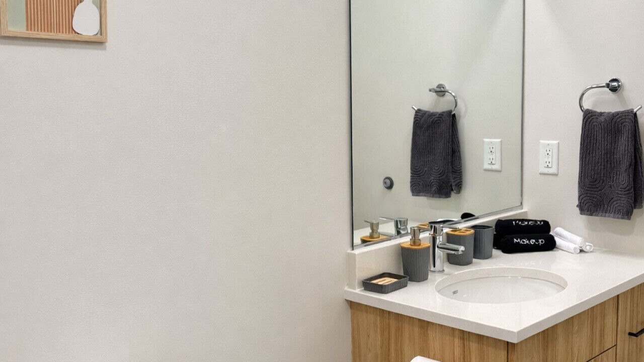 Photo of Bathroom in Cliff - Cannon