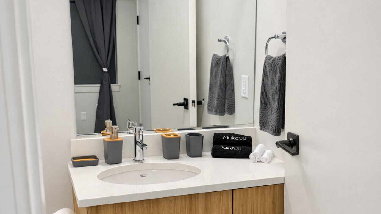 Photo of Bathroom in Cliff - Cannon