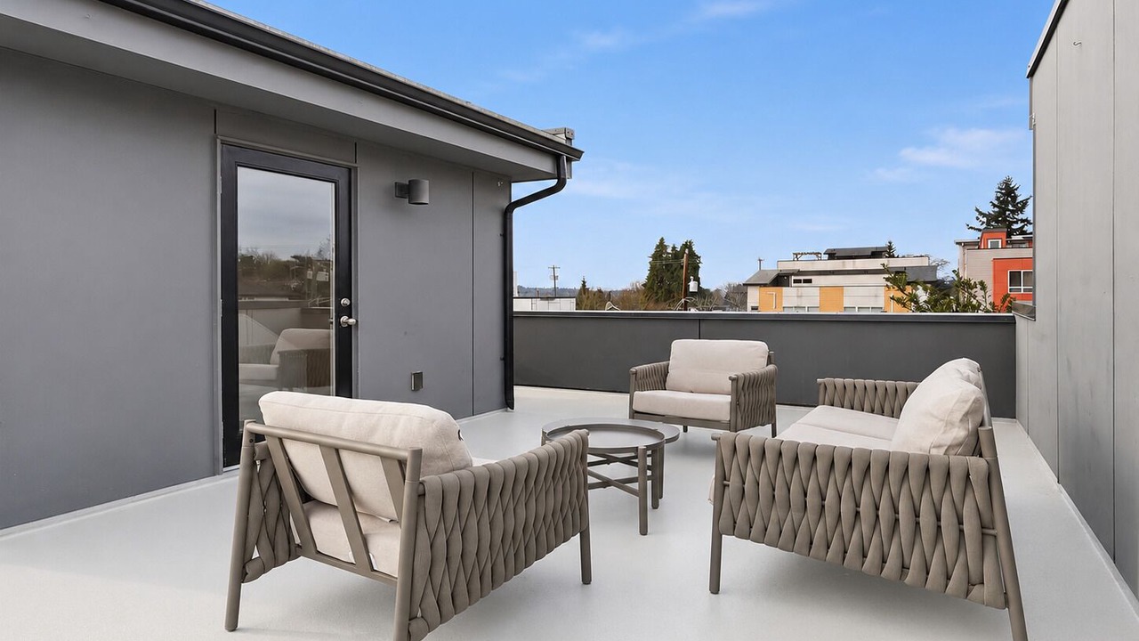 Photo of Patio Balcony in Whittier Heights