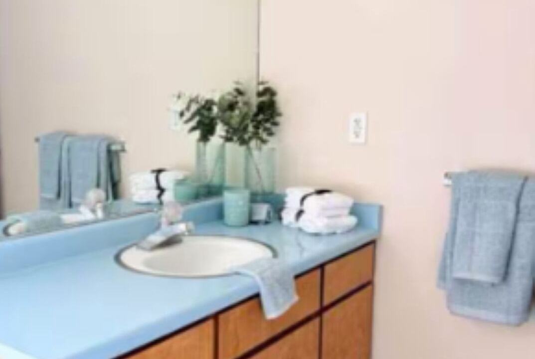 Photo of Bathroom in Redwood