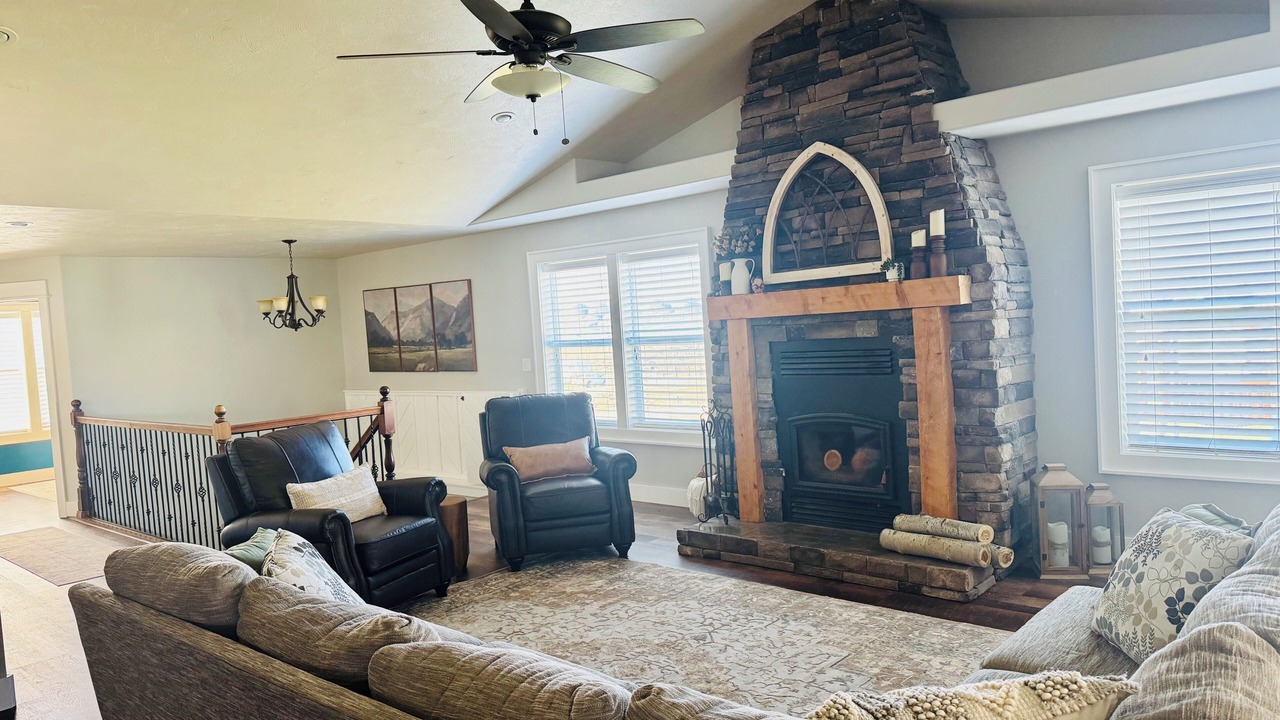 Photo of Livingroom in McCammon
