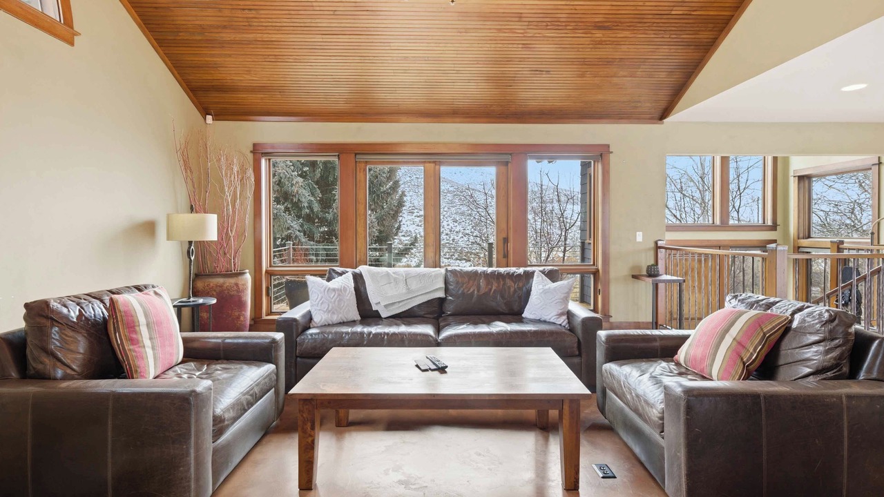 Photo of Livingroom in Bellevue