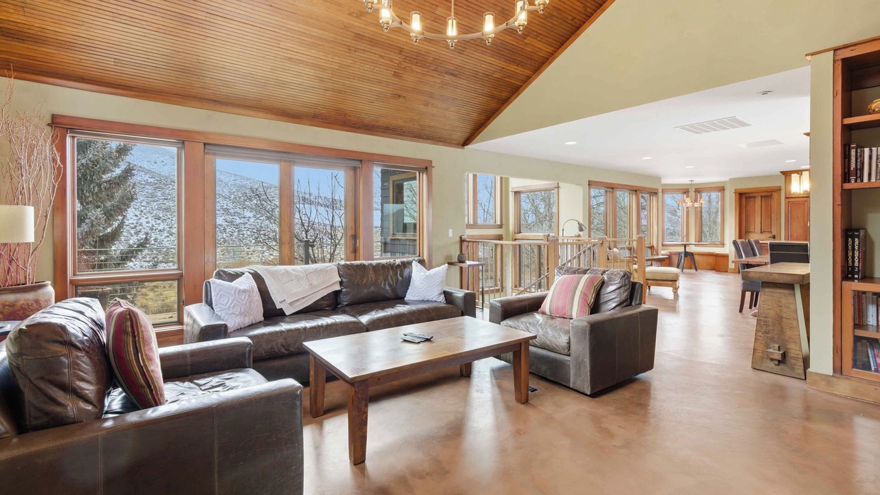 Photo of Livingroom in Bellevue