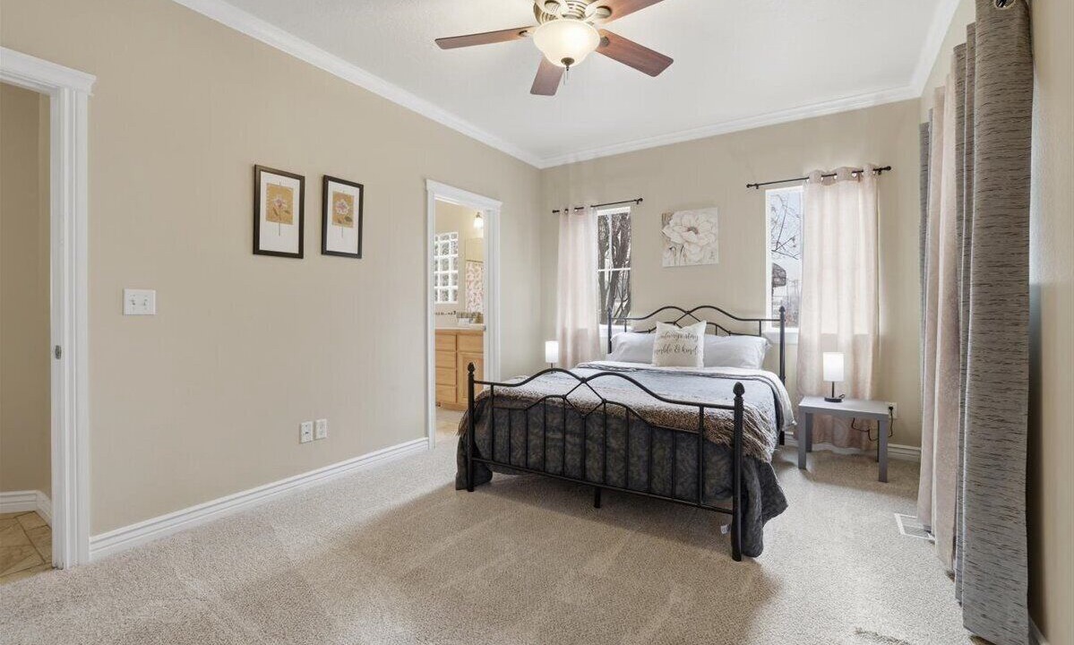 Photo of Bedroom in Sunset