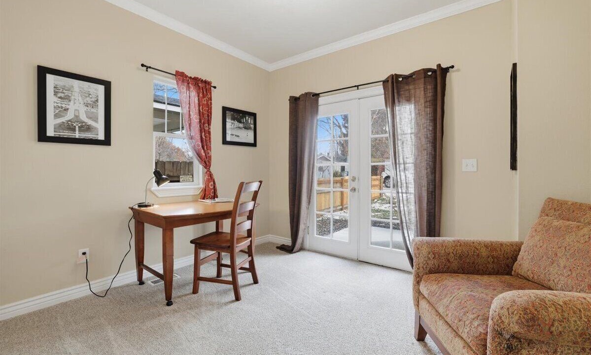Photo of Livingroom in Sunset
