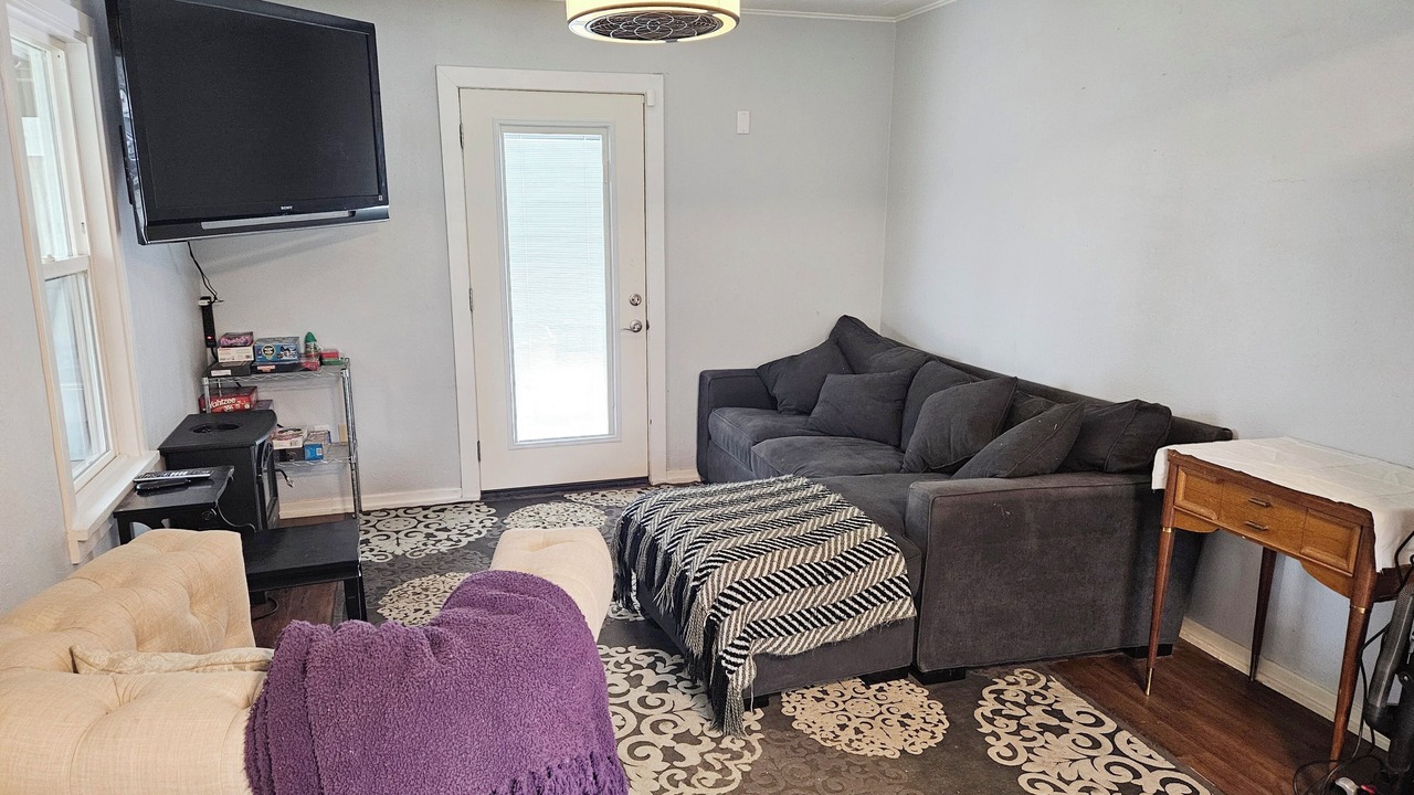 Photo of Livingroom in Newport