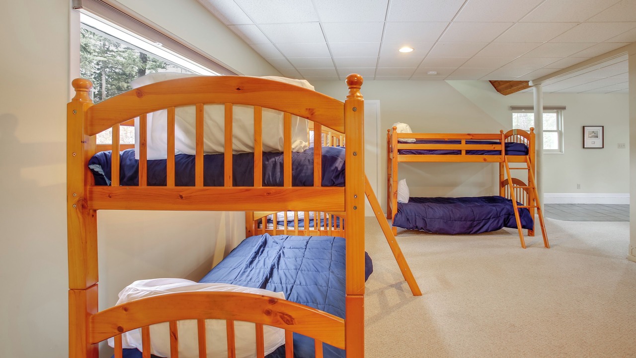 Photo of Bedroom in Spirit Lake