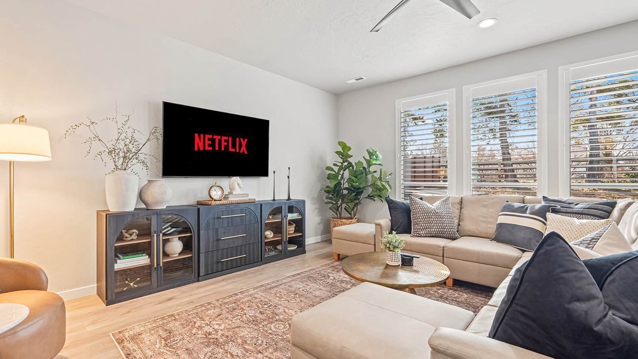 Photo of Livingroom in Southwest Ada County Alliance