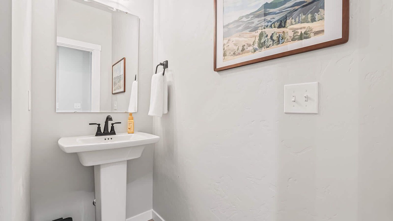 Photo of Bathroom in Southwest Ada County Alliance