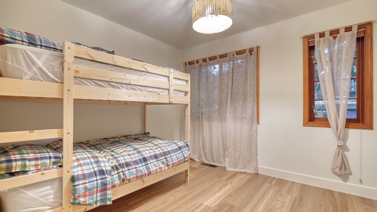 Photo of Bedroom in Point Roberts