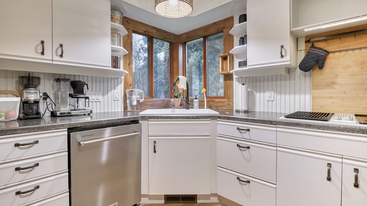 Photo of Kitchen in Point Roberts