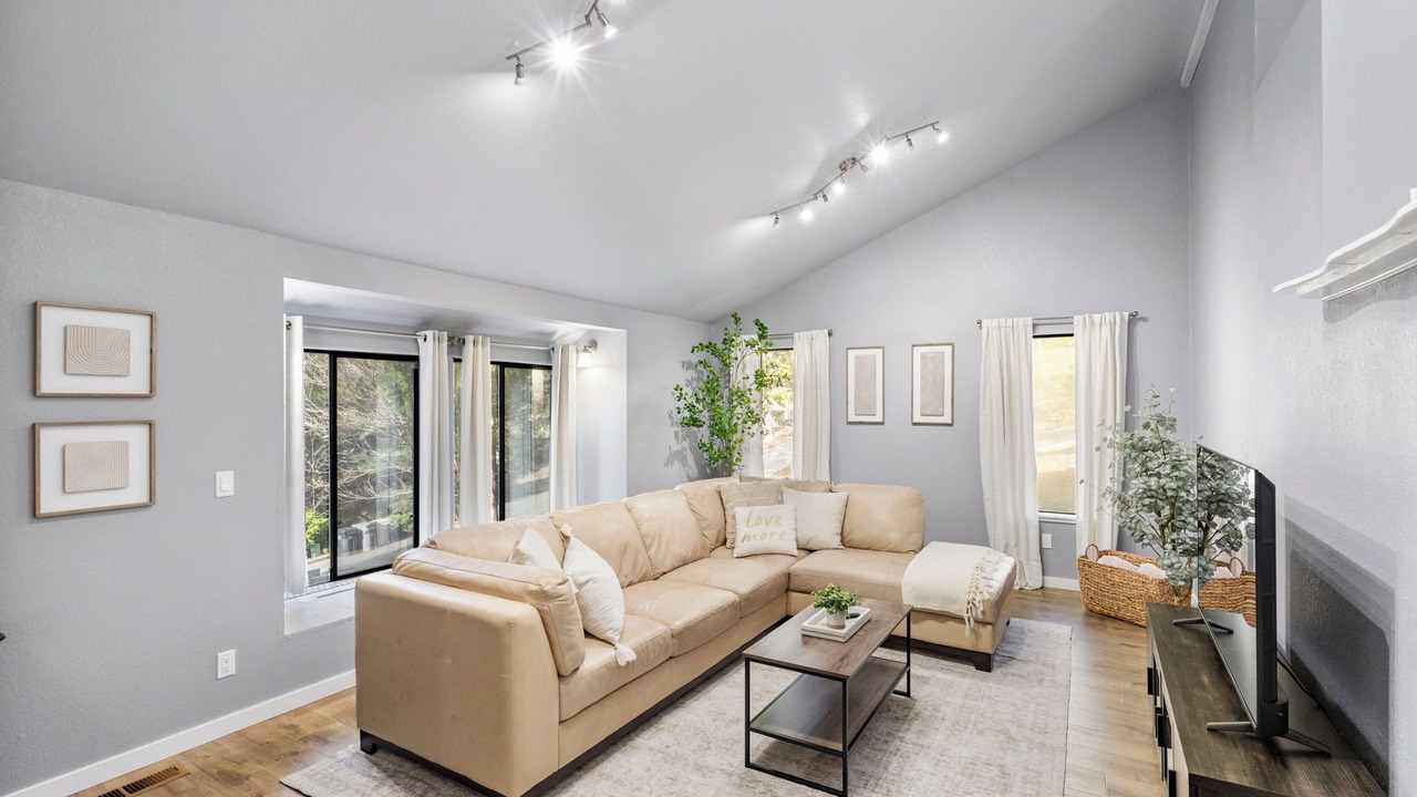 Photo of Livingroom in Grants Pass