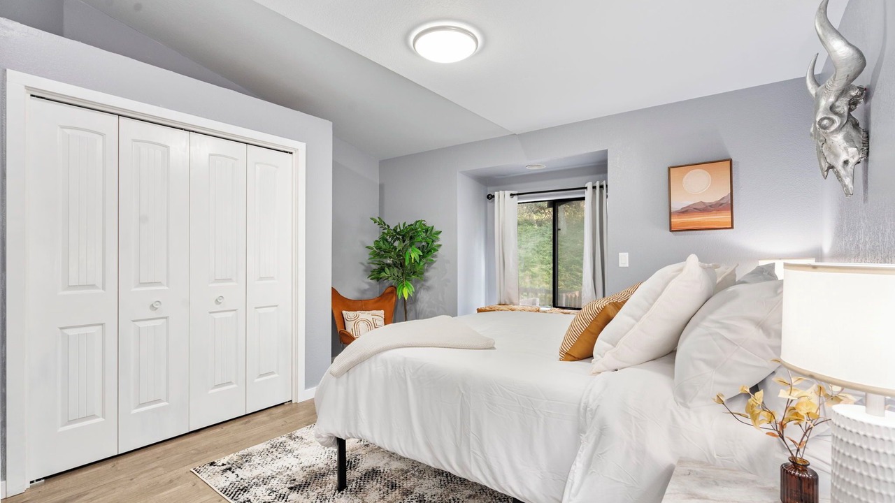 Photo of Bedroom in Grants Pass