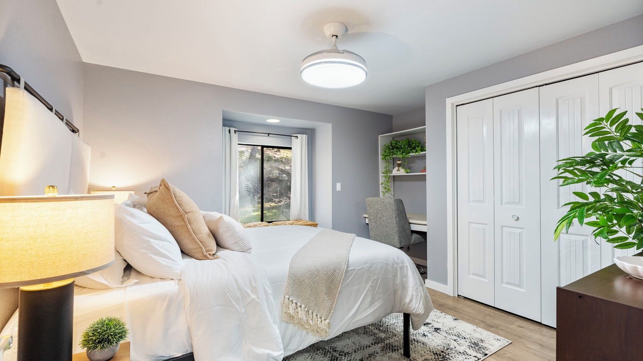 Photo of Bedroom in Grants Pass