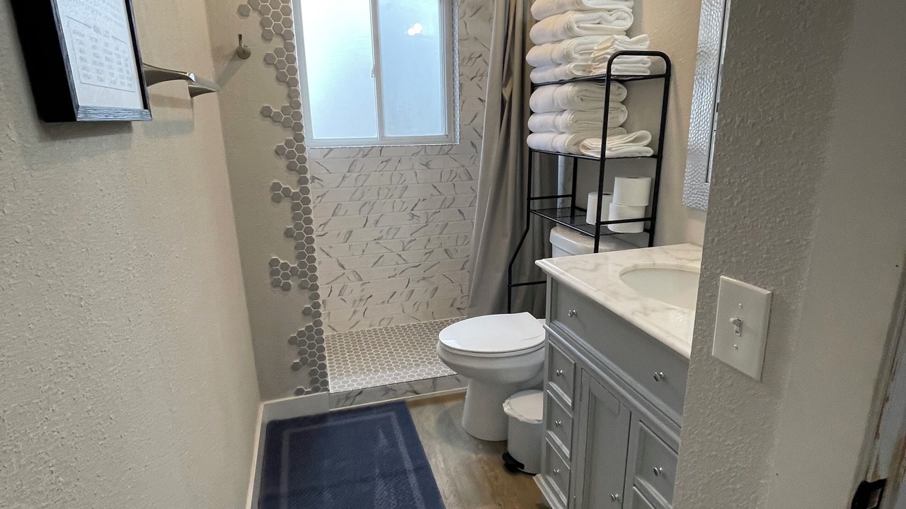Photo of Bathroom in Heyburn