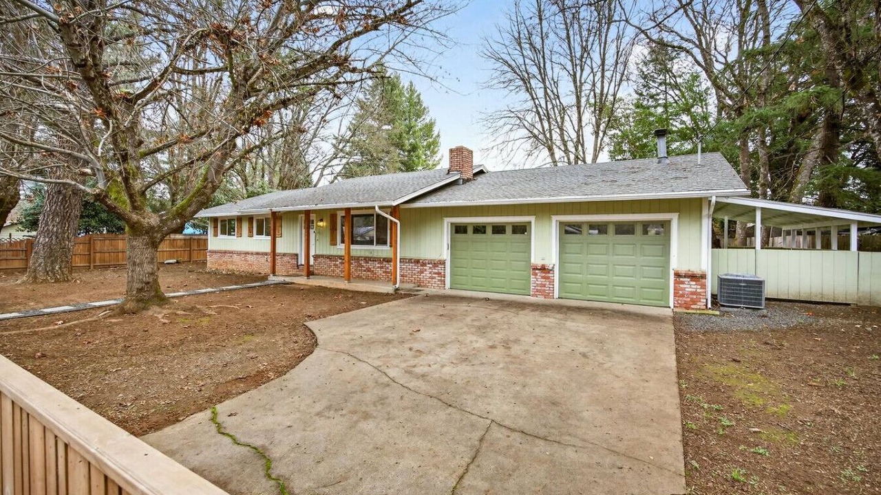 Photo of Outdoor in Cave Junction