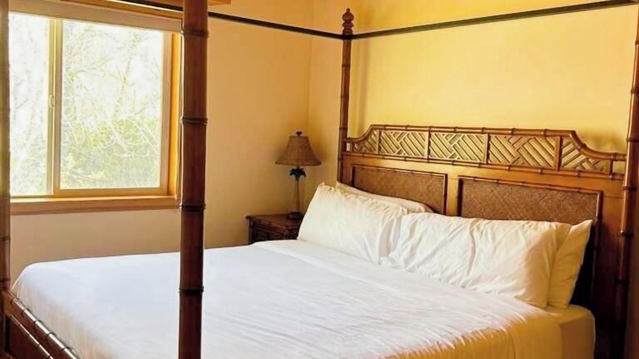 Photo of Bedroom in Mount Vernon