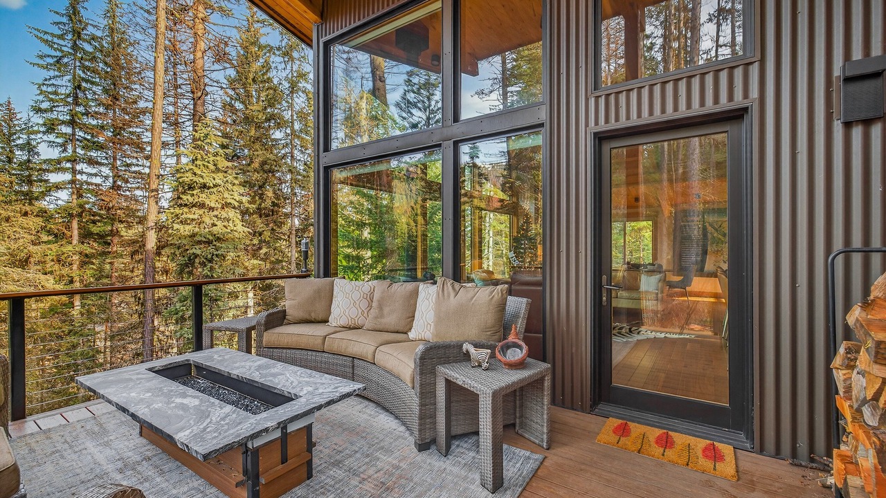 Photo of Bedroom in Tamarack Resort