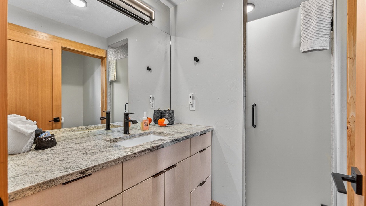 Photo of Bathroom in Tamarack Resort